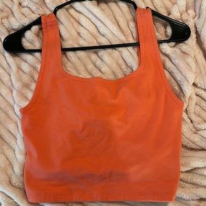 AE Twist-Back Cropped Tank Top